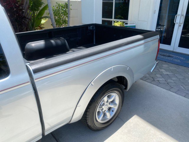 Used 2002 Nissan Frontier XE image 63