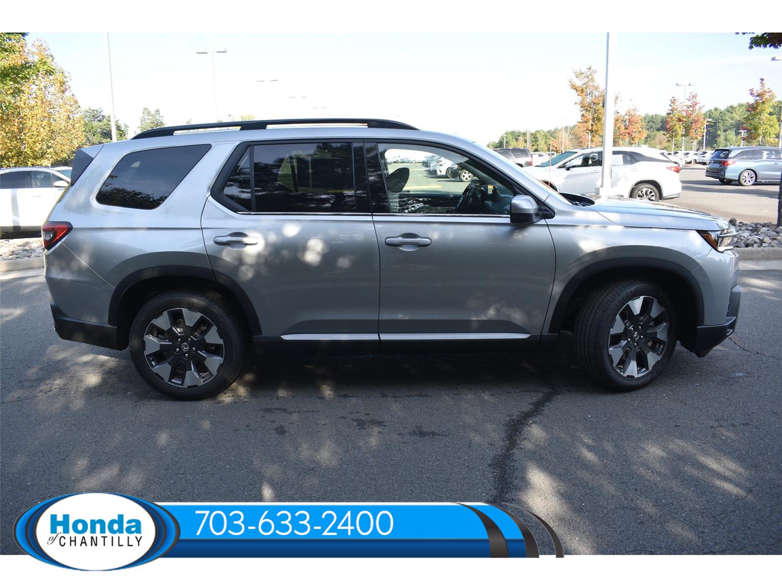 New 2026 Honda Pilot Touring image 8