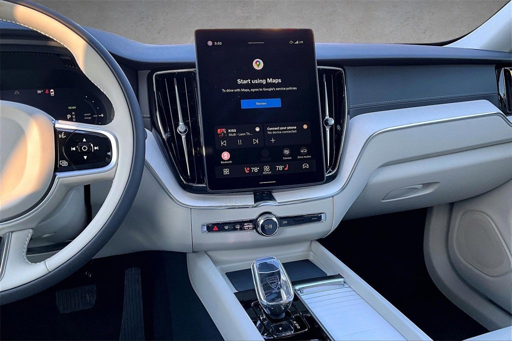 New 2026 Volvo XC60 T8 Ultra w/ Protection Package Premier image 6