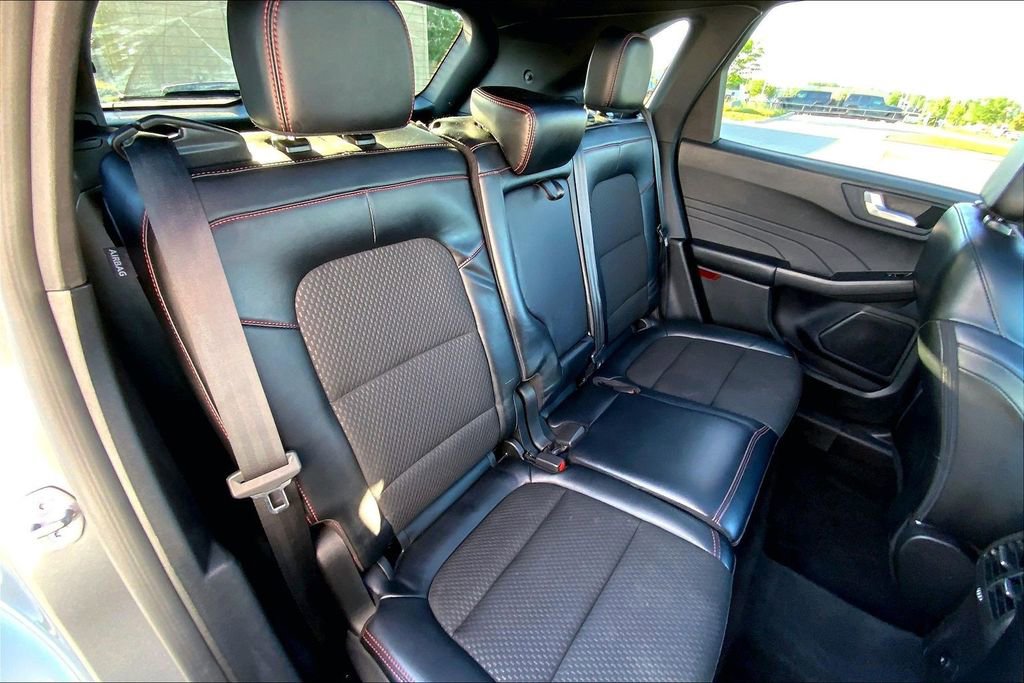 Used 2023 Ford Escape ST-Line w/ Tech Pack #1 FWD image 26