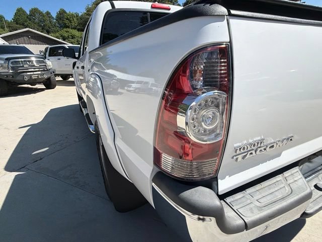 Used 2015 Toyota Tacoma PreRunner w/ SR5 Package RWD image 31