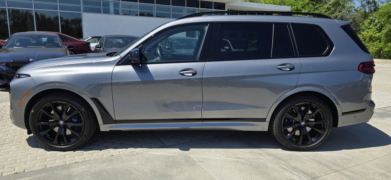 Certified 2026 BMW X7 M60i image 8