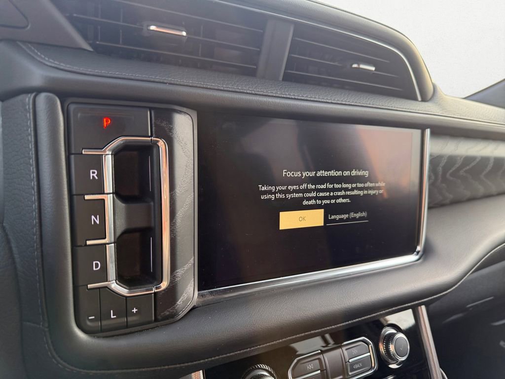 Used 2023 GMC Yukon Denali RWD image 22