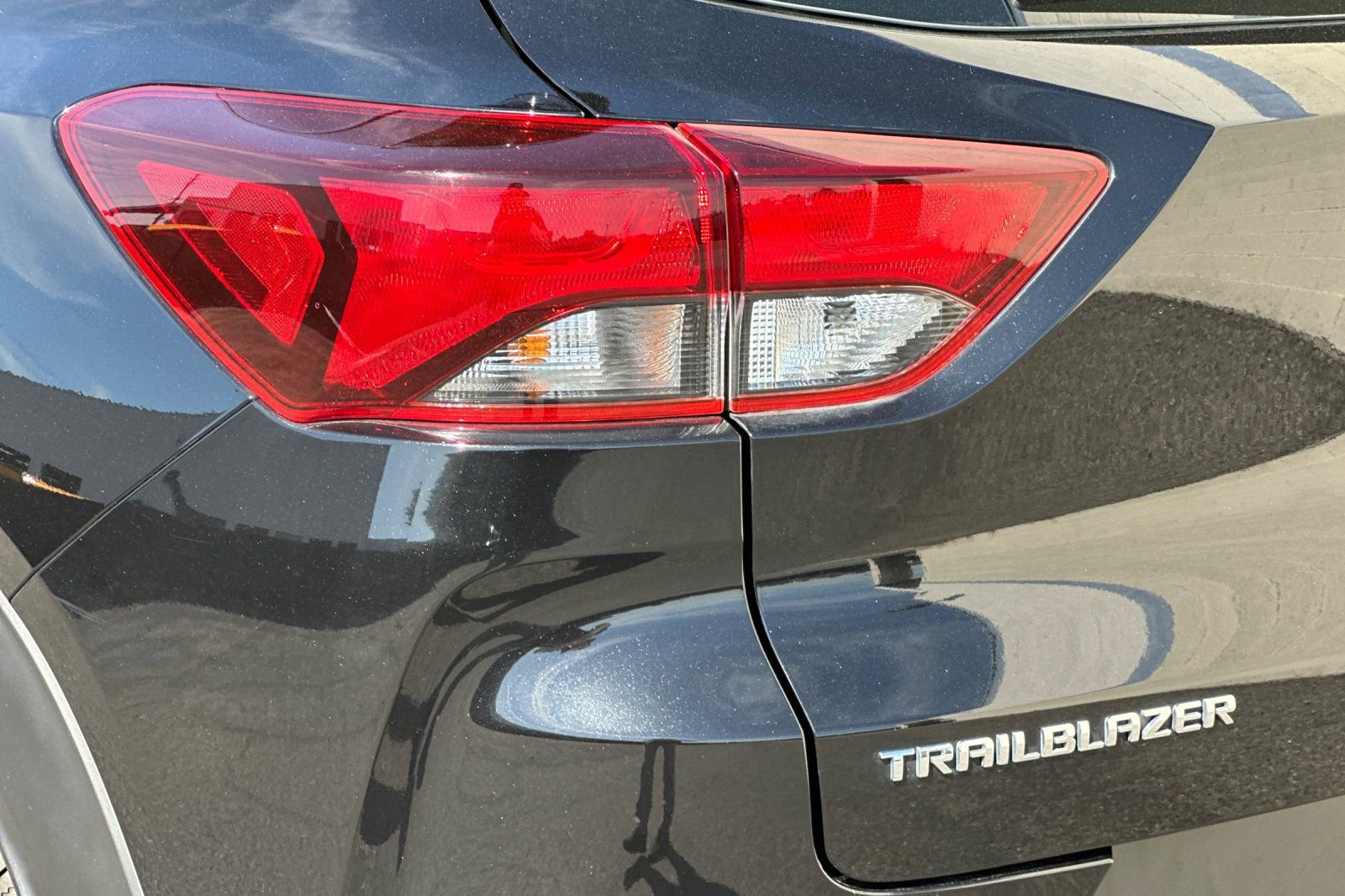 Certified 2021 Chevrolet TrailBlazer LS w/ LPO, Blackout Package image 35