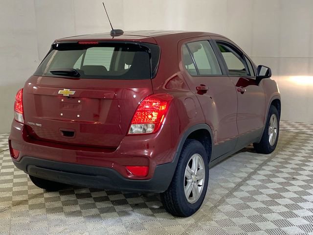 Used 2021 Chevrolet Trax LS AWD/4WD image 17