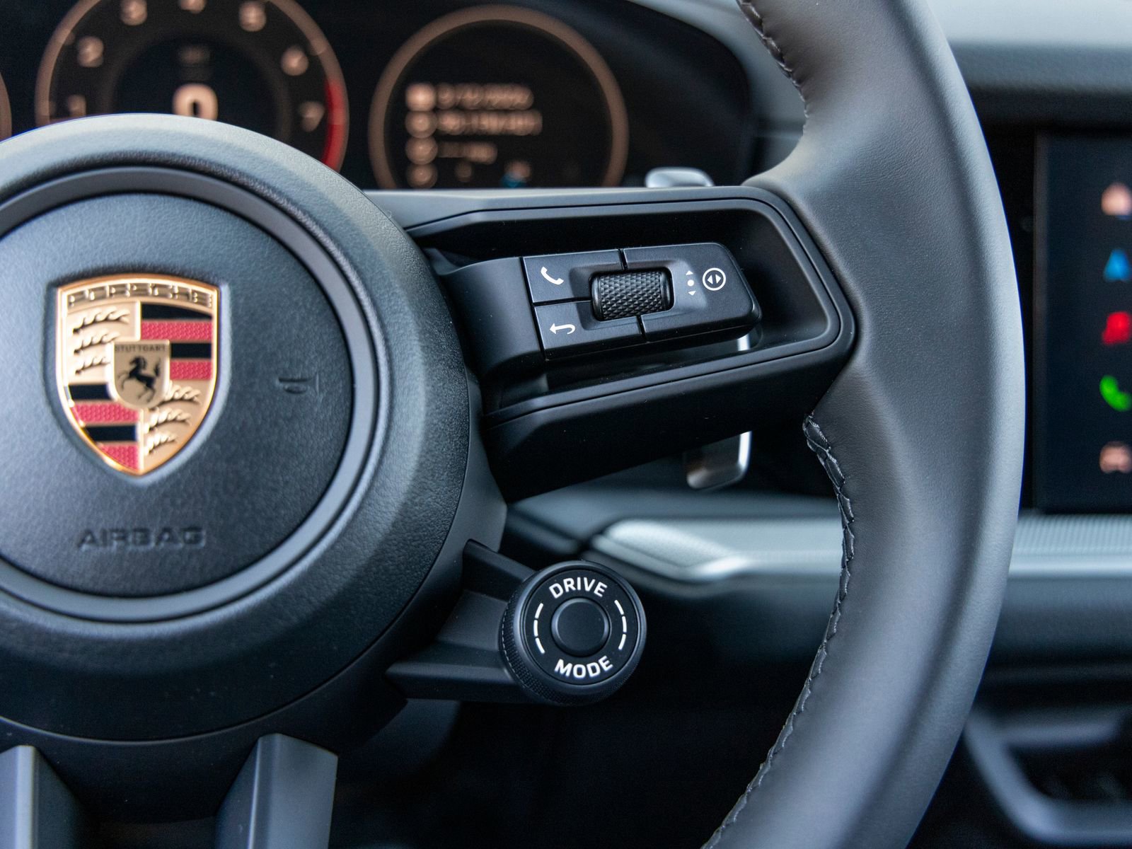 New 2026 Porsche Cayenne Coupe image 32