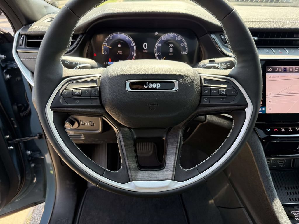 New 2027 Jeep Grand Cherokee Limited AWD/4WD image 20