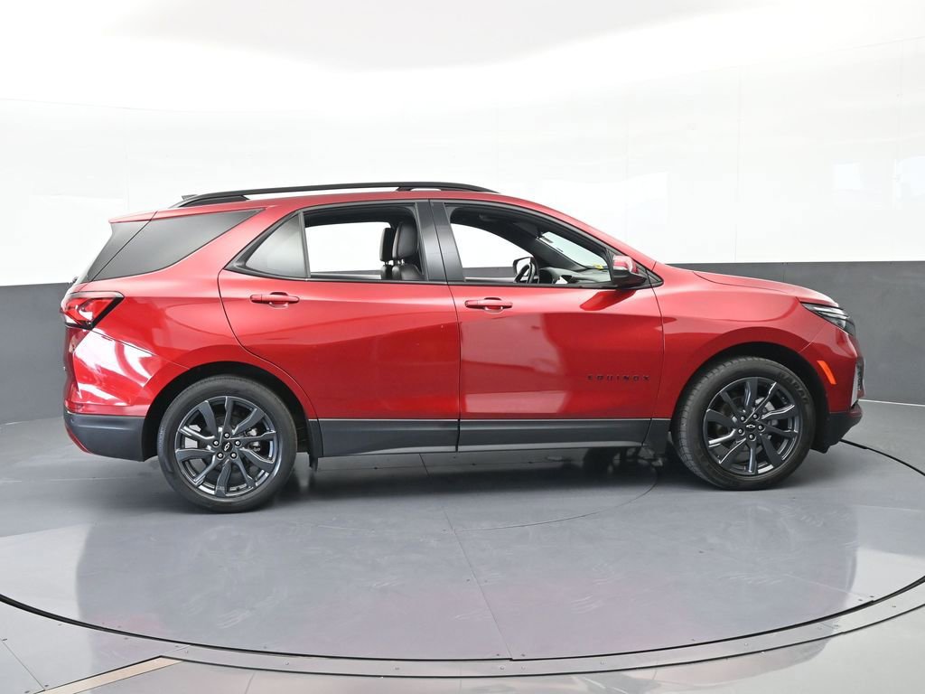 Used 2022 Chevrolet Equinox RS w/ RS Leather Package image 7