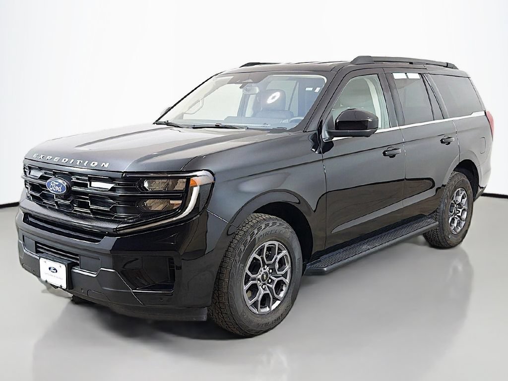 Used 2025 Ford Expedition Active AWD/4WD image 9