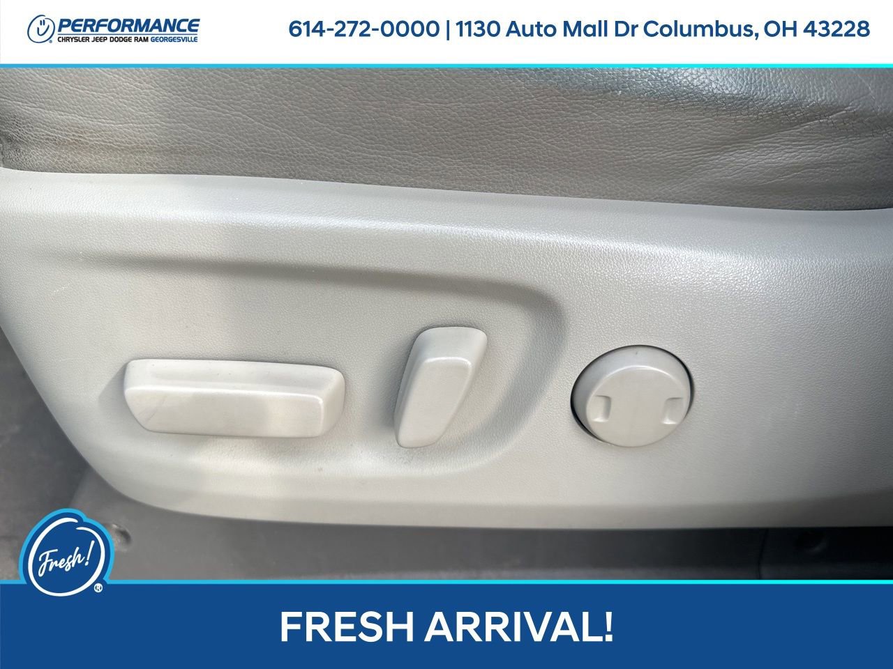 Used 2015 Toyota Sienna XLE w/ XLE Navigation Package image 14