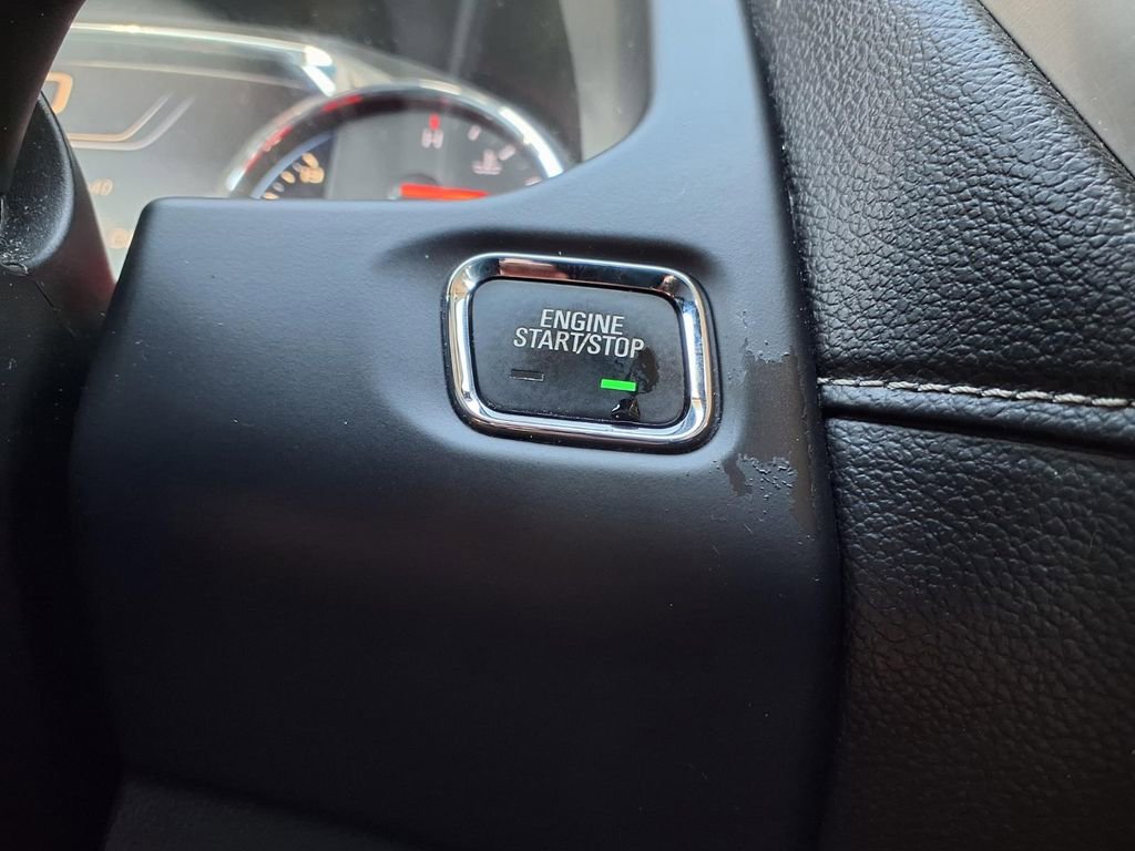 Used 2020 GMC Acadia Denali w/ Technology Package AWD/4WD image 19