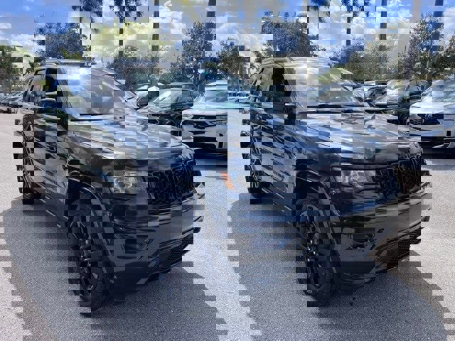 Used 2019 Jeep Grand Cherokee Altitude