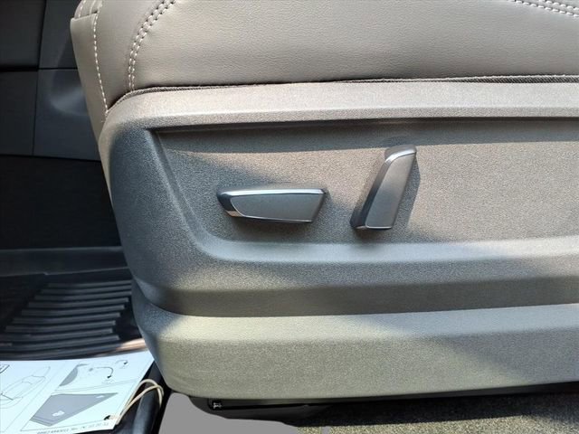 New 2026 Nissan Armada SV image 18