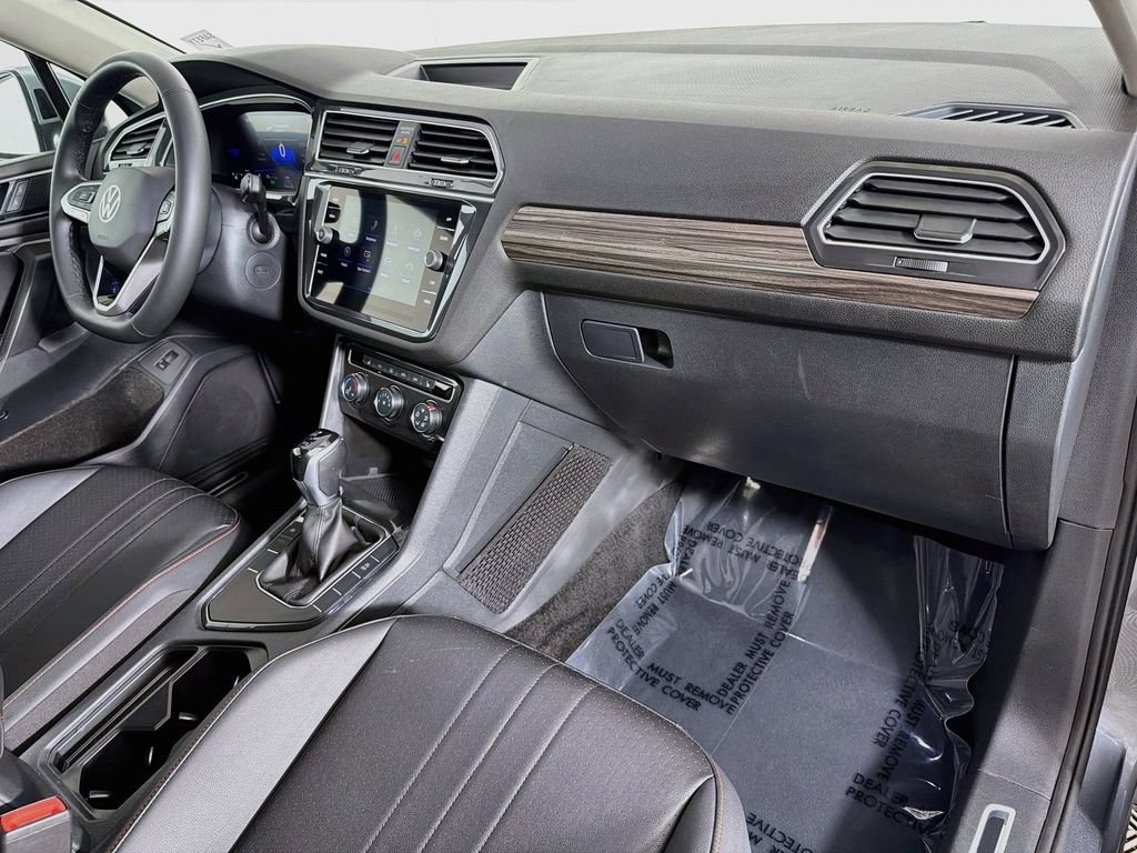 Used 2024 Volkswagen Tiguan Wolfsburg Edition FWD image 28