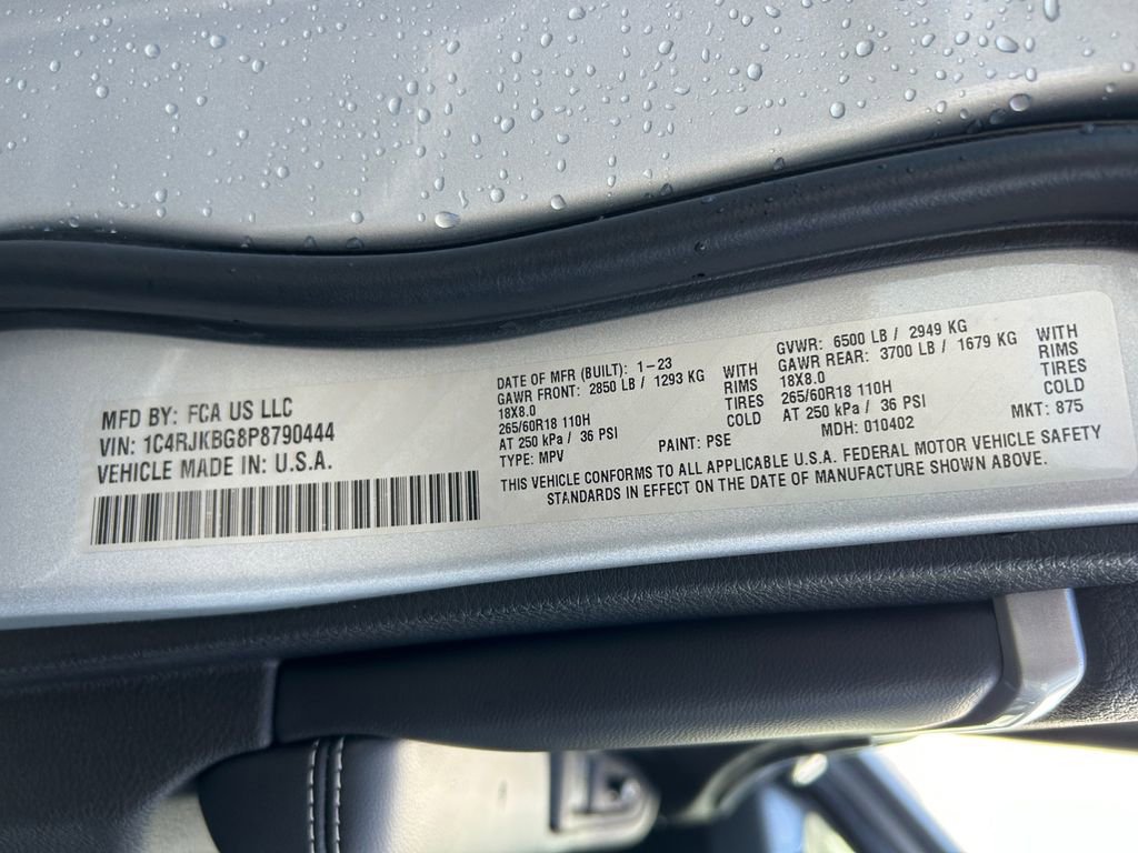 Used 2023 Jeep Grand Cherokee L Limited w/ Luxury Tech Group II image 34