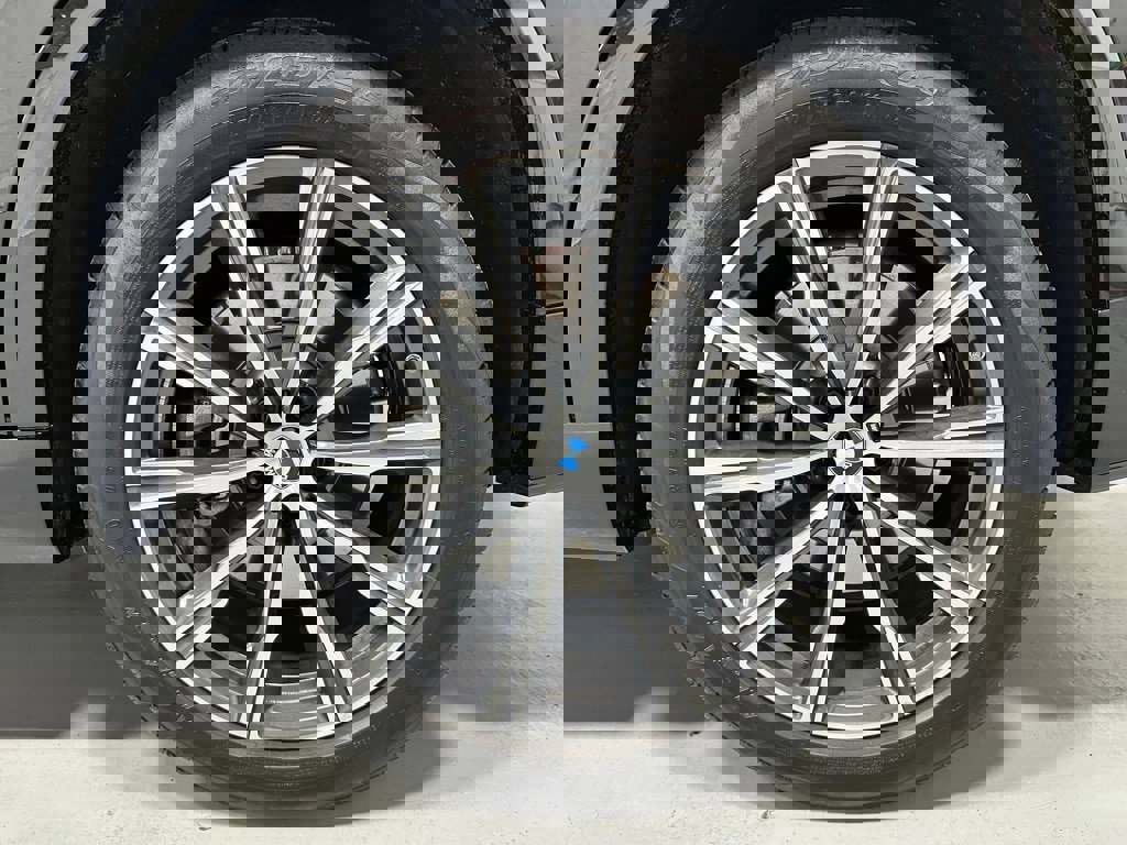 Used 2026 BMW X5 xDrive50e image 63