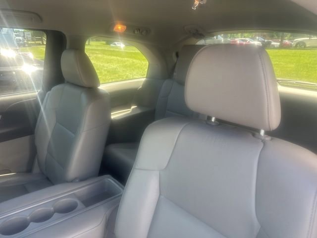 Used 2016 Honda Odyssey EX-L image 11