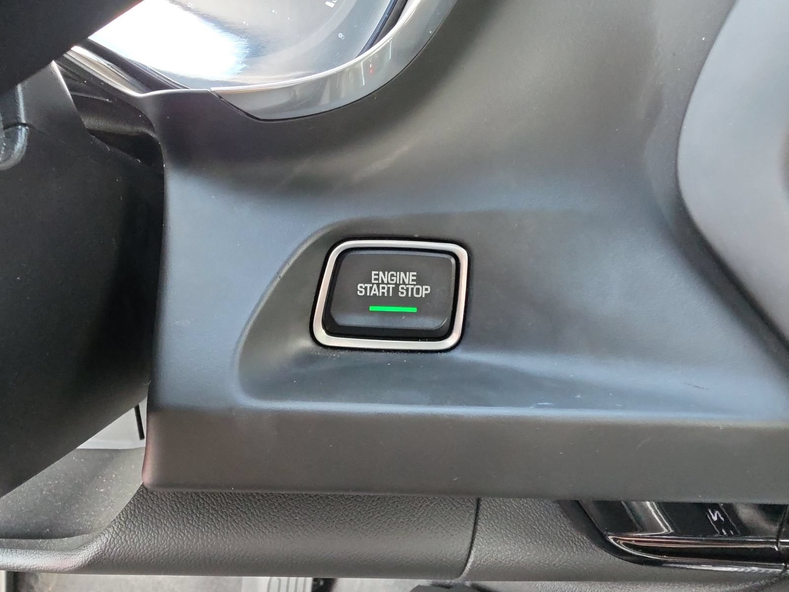 Used 2017 Chevrolet Camaro LT RWD image 21