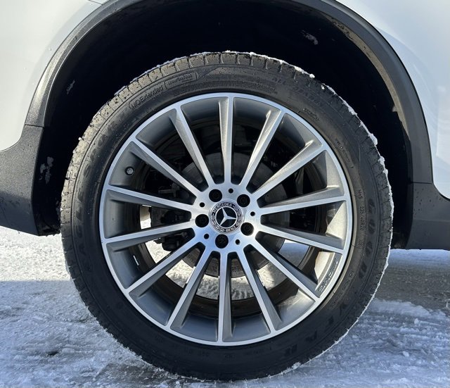 Used 2019 Mercedes-Benz GLC 300 4MATIC Coupe image 11