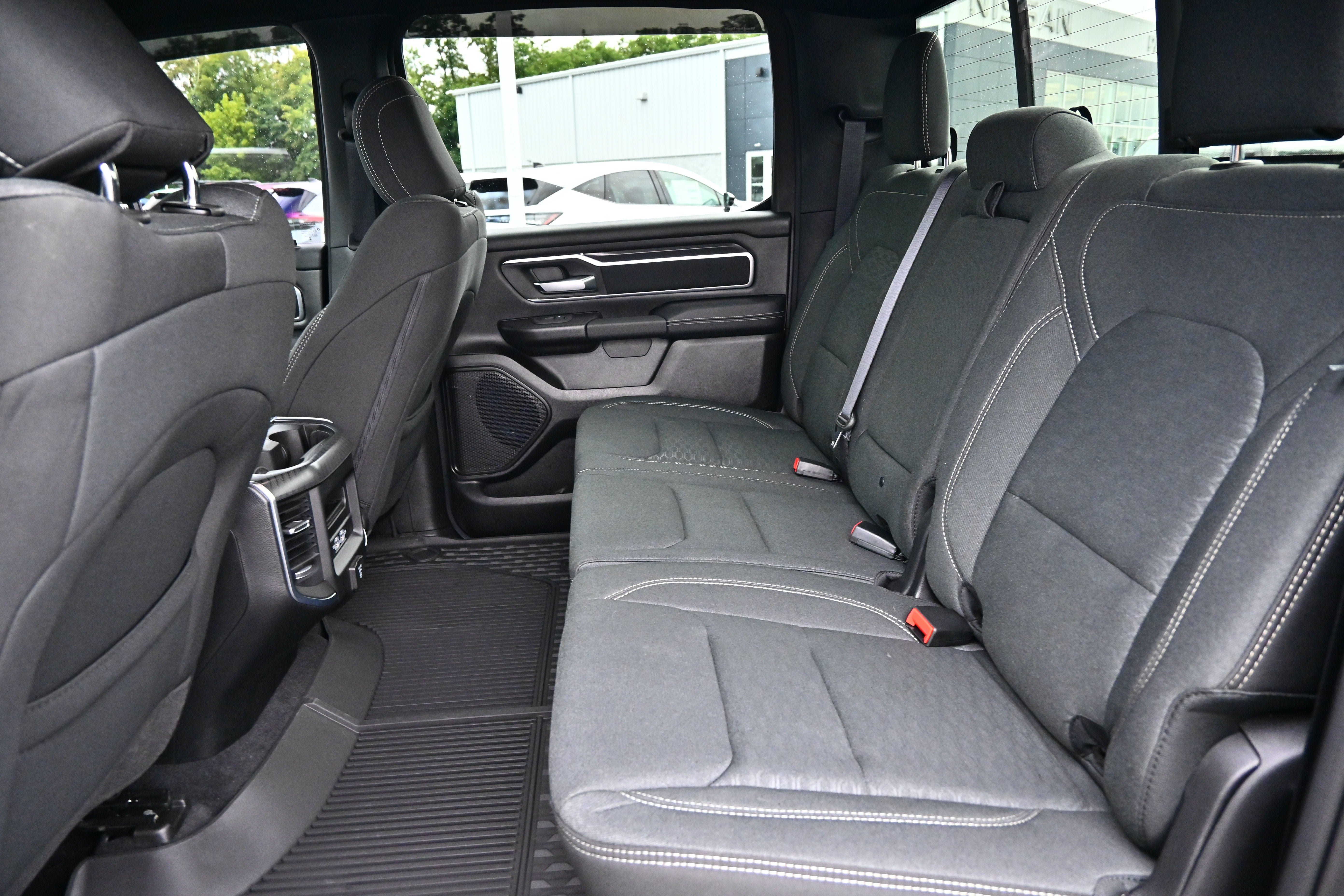 Used 2025 RAM 1500 Big Horn AWD/4WD image 17