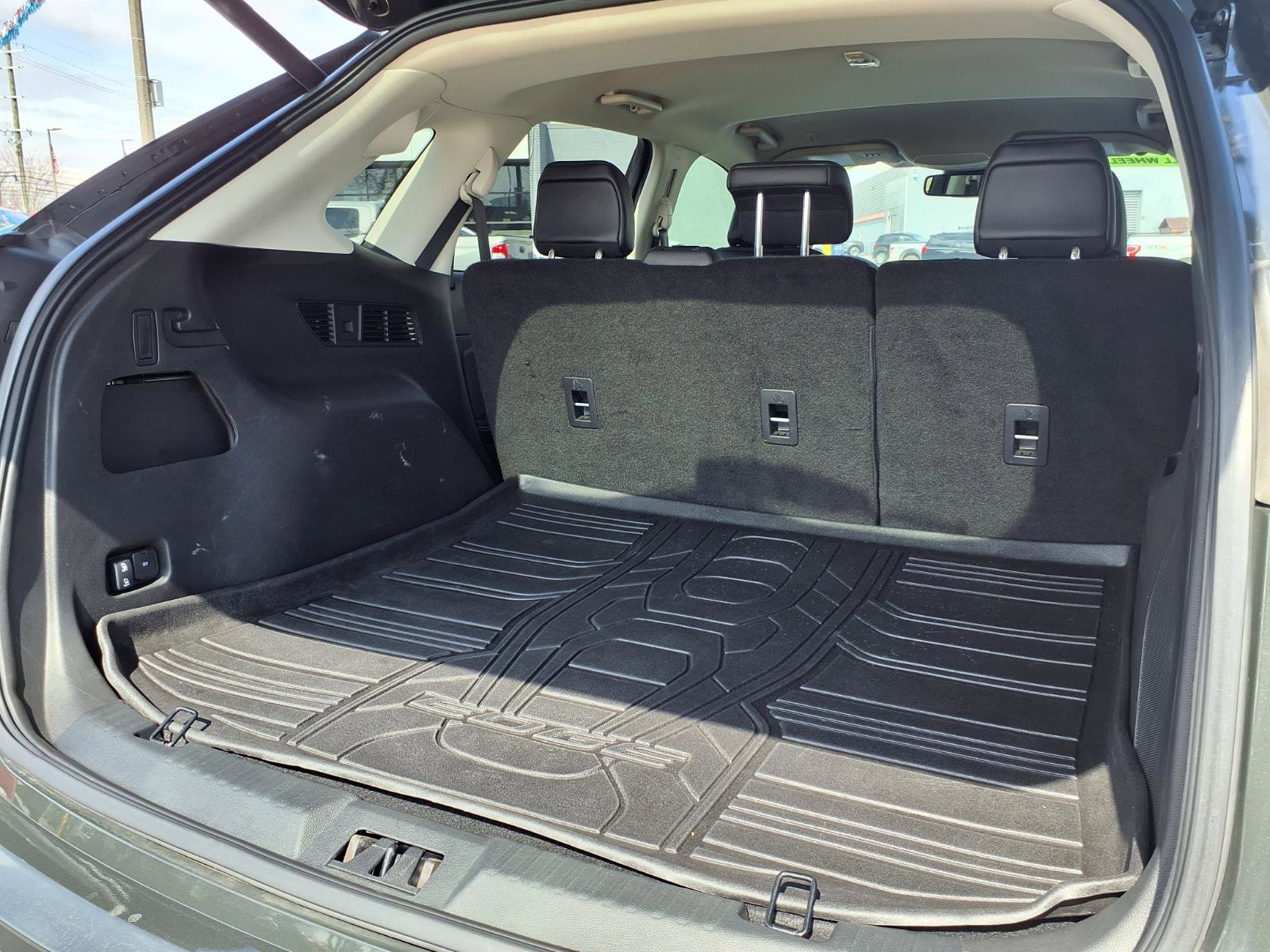 Used 2024 Ford Edge Titanium image 21