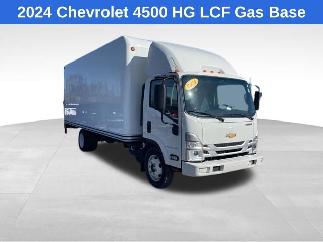 Used 2024 Chevrolet Low Cab Forward RWD image 2