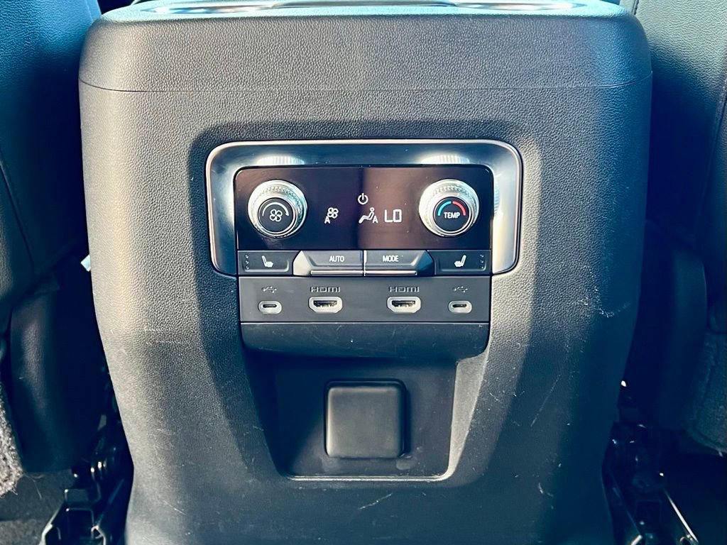 Used 2021 GMC Yukon XL AT4 w/ AT4 Premium Plus Package image 43