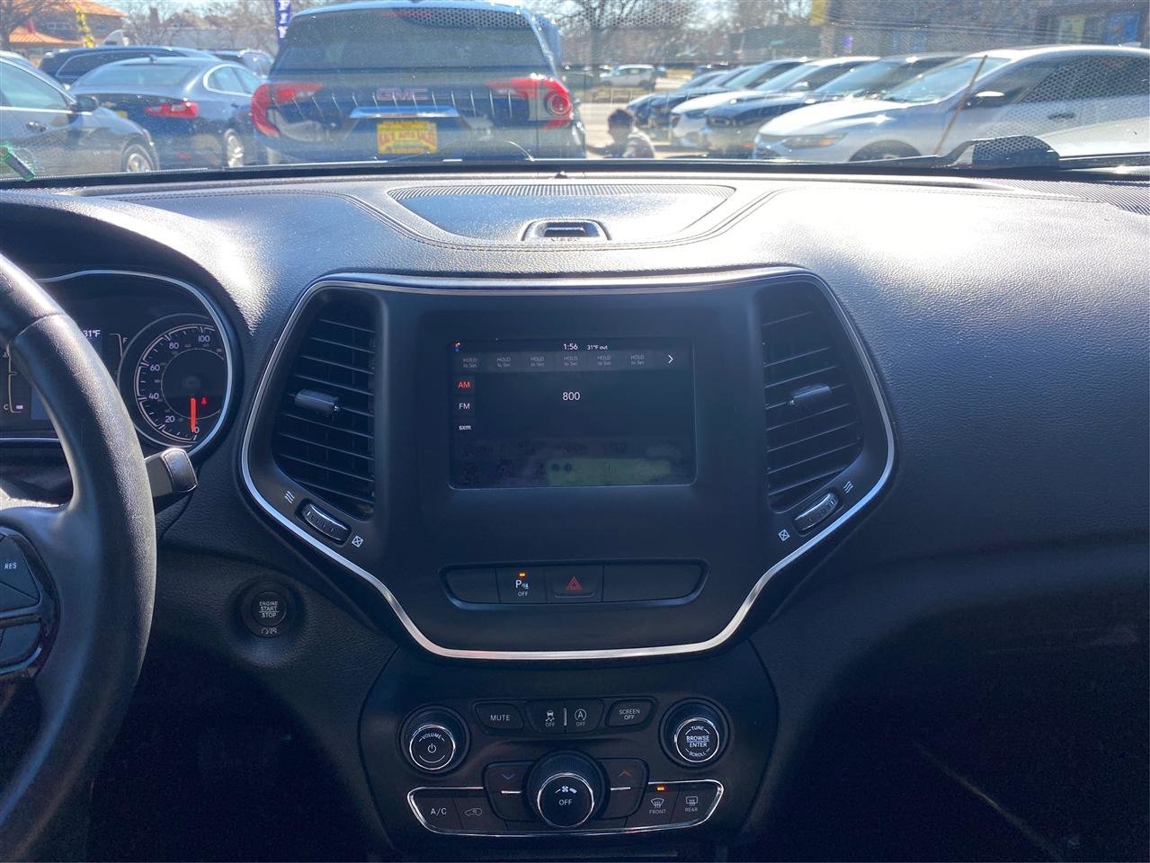 Used 2020 Jeep Cherokee Latitude Plus image 13