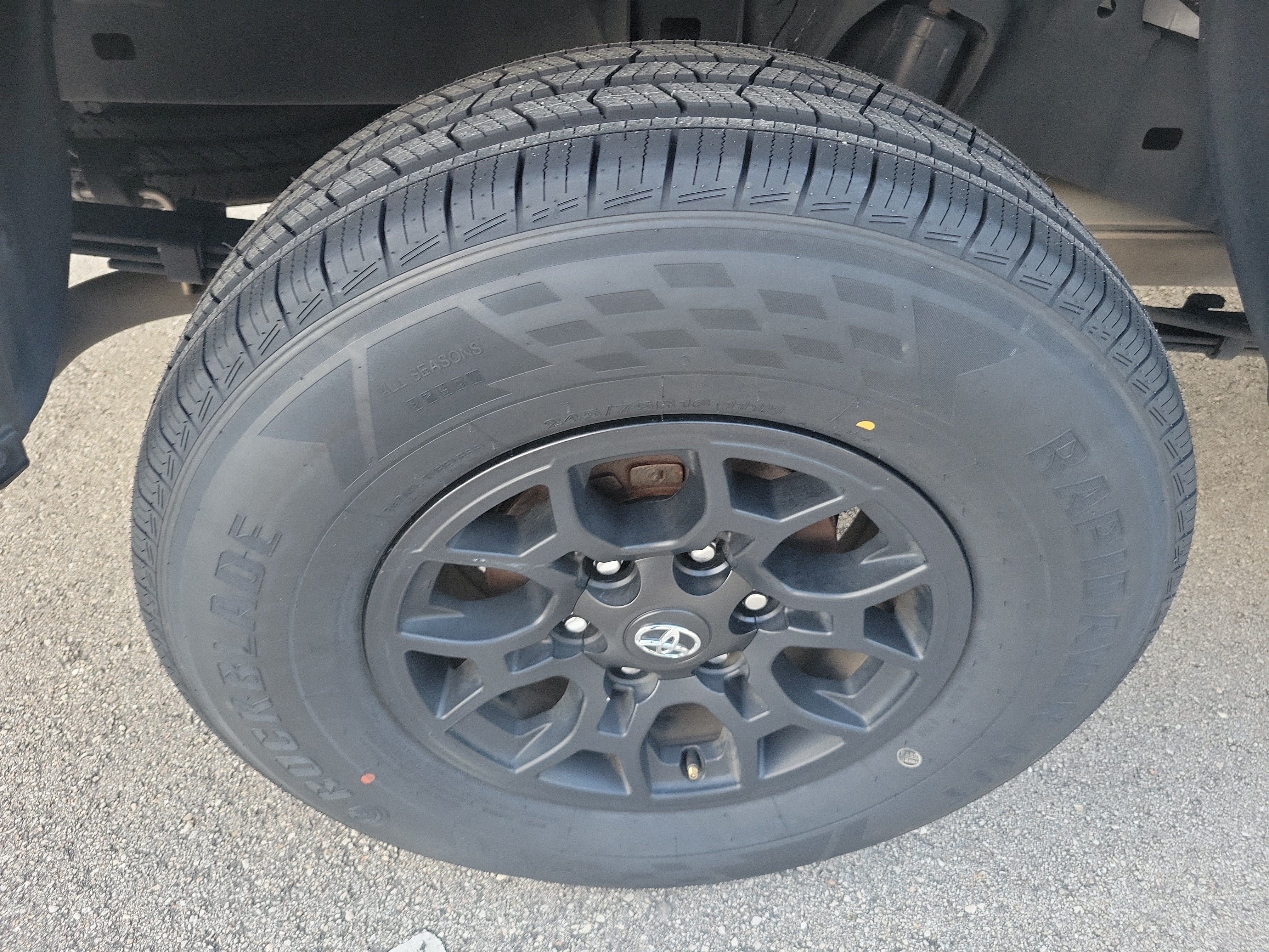 Certified 2022 Toyota Tacoma SR5 w/ Technology Package RWD image 8