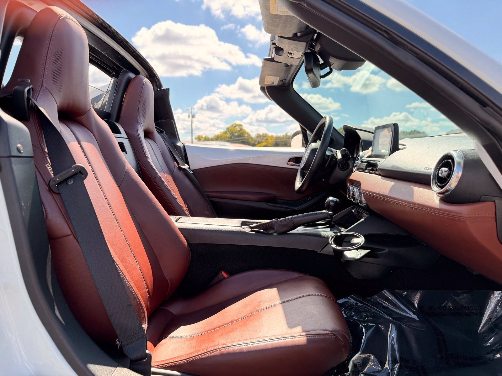 Used 2018 MAZDA MX-5 Miata RF Grand Touring RWD image 30
