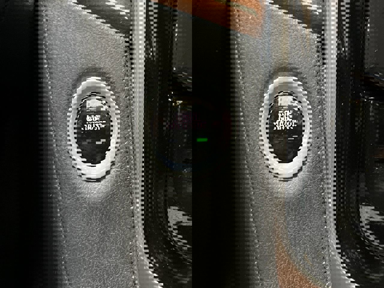 Used 2019 Cadillac Escalade ESV Premium Luxury image 24