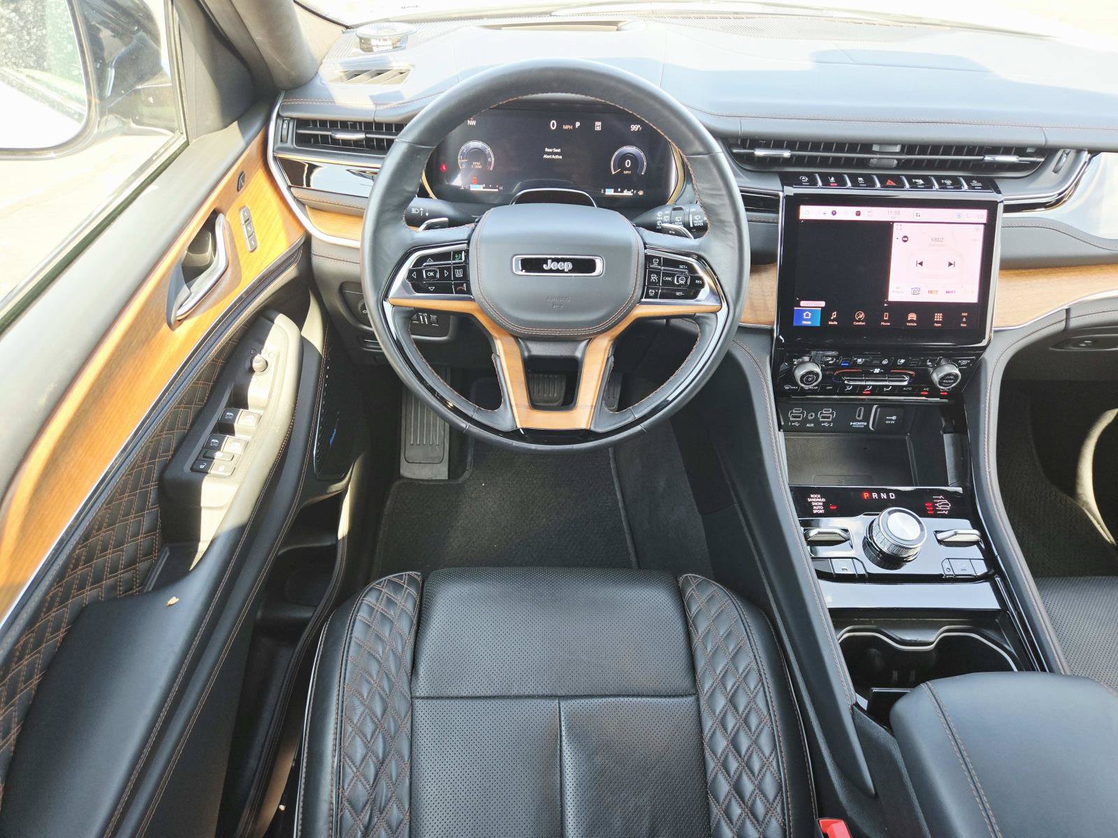 Used 2025 Jeep Grand Cherokee L Summit AWD/4WD image 12
