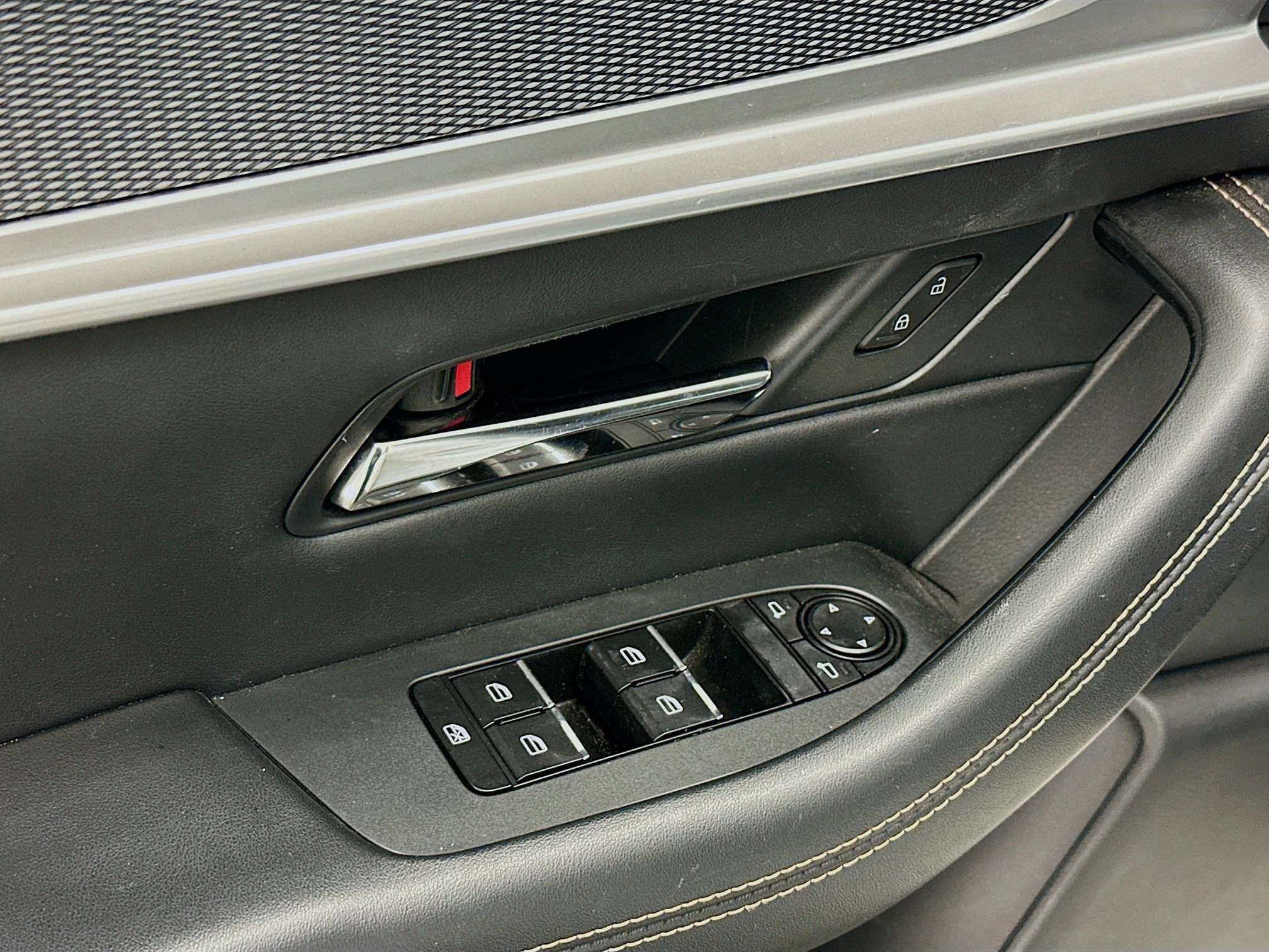 Used 2024 MAZDA CX-90 Plug-In Hybrid w/ Preferred image 15