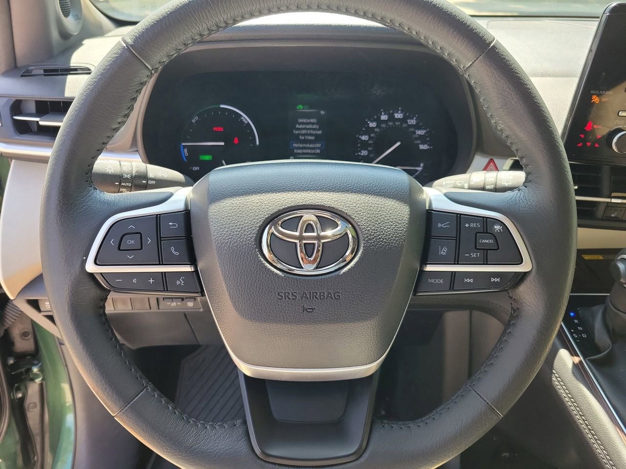 Used 2024 Toyota Sienna XLE AWD/4WD image 21