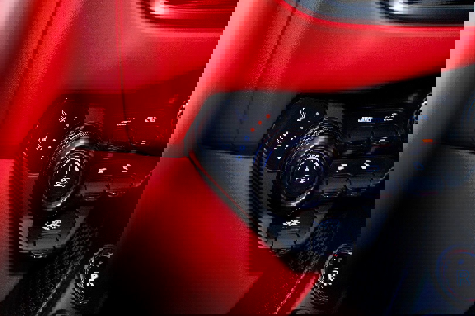 Used 2019 Aston Martin V8 Vantage Coupe image 43