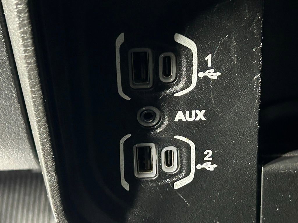 Used 2022 RAM 3500 Tradesman w/ Chrome Appearance Group image 21