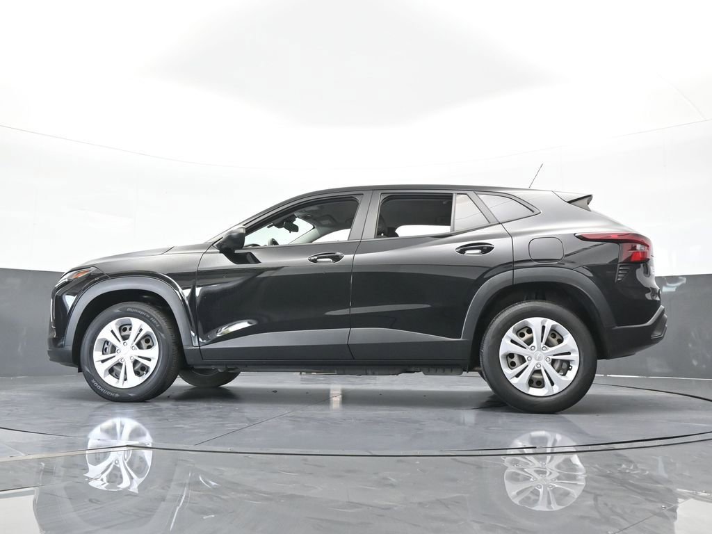 Used 2024 Chevrolet Trax LS image 56