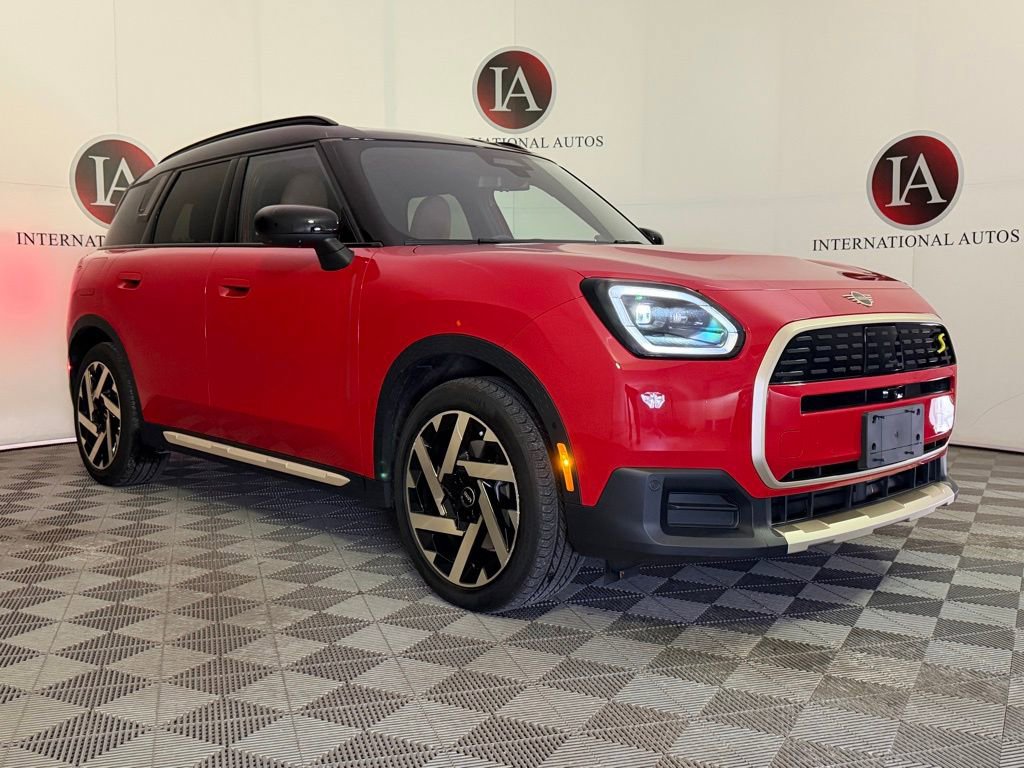 Used 2025 MINI Cooper Countryman SE w/ Comfort Package Max image 1