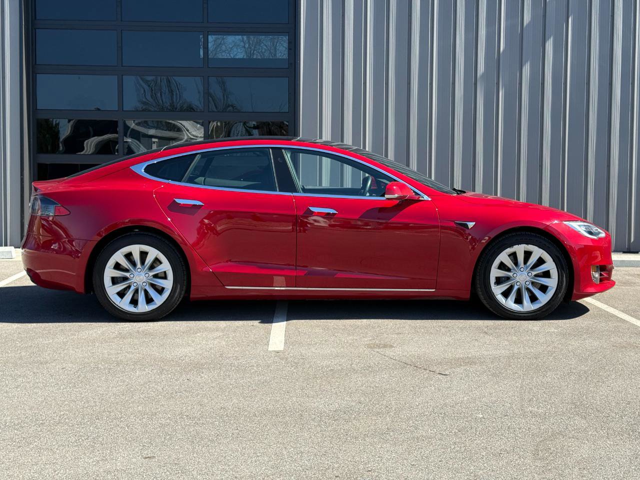 Used 2019 Tesla Model S P100D image 4