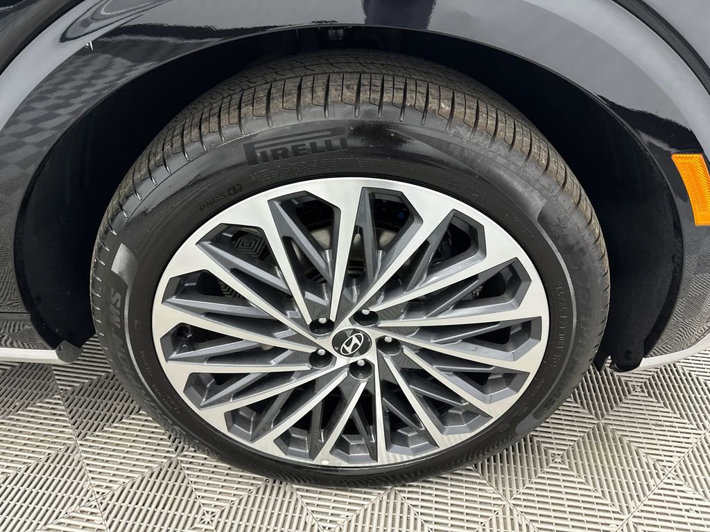 Used 2026 Hyundai Palisade Calligraphy image 14