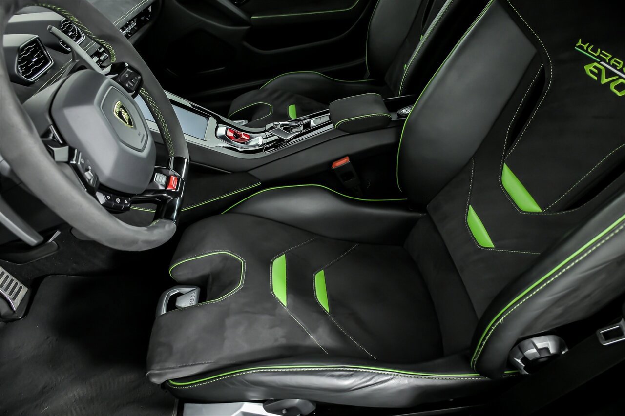Used 2022 Lamborghini Huracan EVO RWD image 21