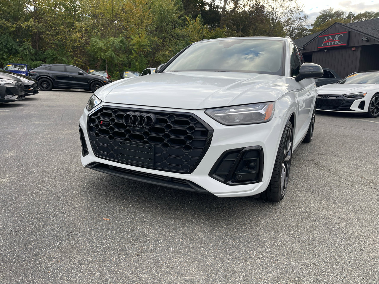 Used 2022 Audi SQ5 Premium Plus image 2