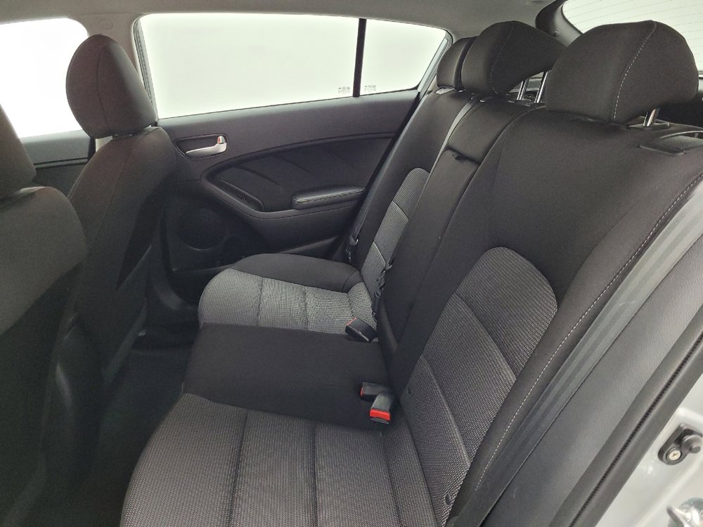 Used 2018 Kia Forte LX image 18