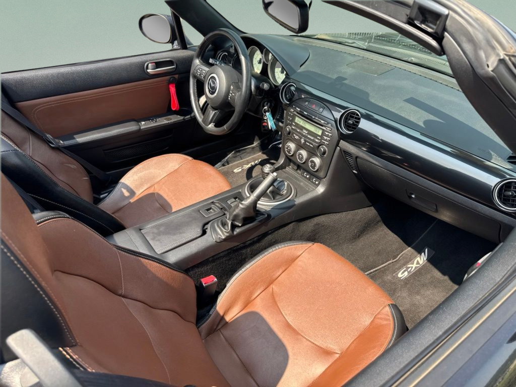 Used 2015 MAZDA MX-5 Miata Grand Touring RWD image 14