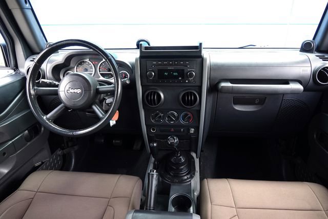 Used 2010 Jeep Wrangler Unlimited Sport image 7