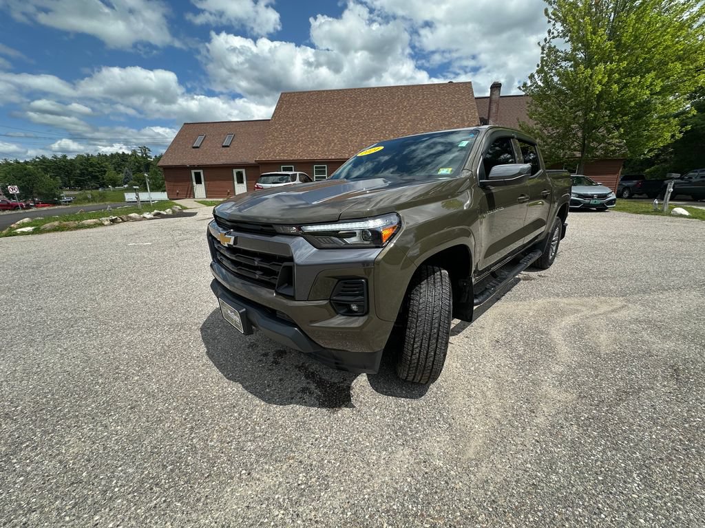 Used 2024 Chevrolet Colorado LT w/ LT Convenience Package III AWD/4WD image 1