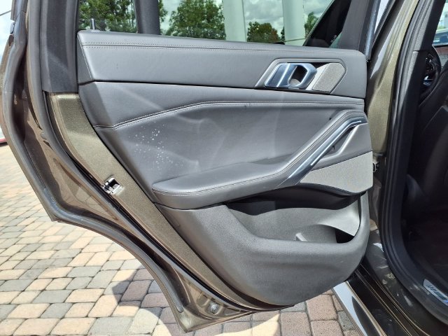 Used 2020 BMW X6 M50i w/ Premium Package AWD/4WD image 11