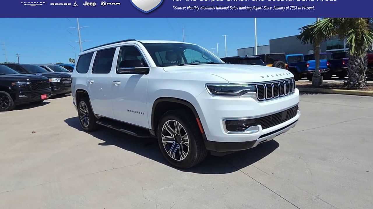 Certified 2024 Jeep Wagoneer Series II w/ Flexible Seating Group RWD image 2