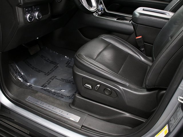 Used 2023 GMC Yukon XL Denali image 26