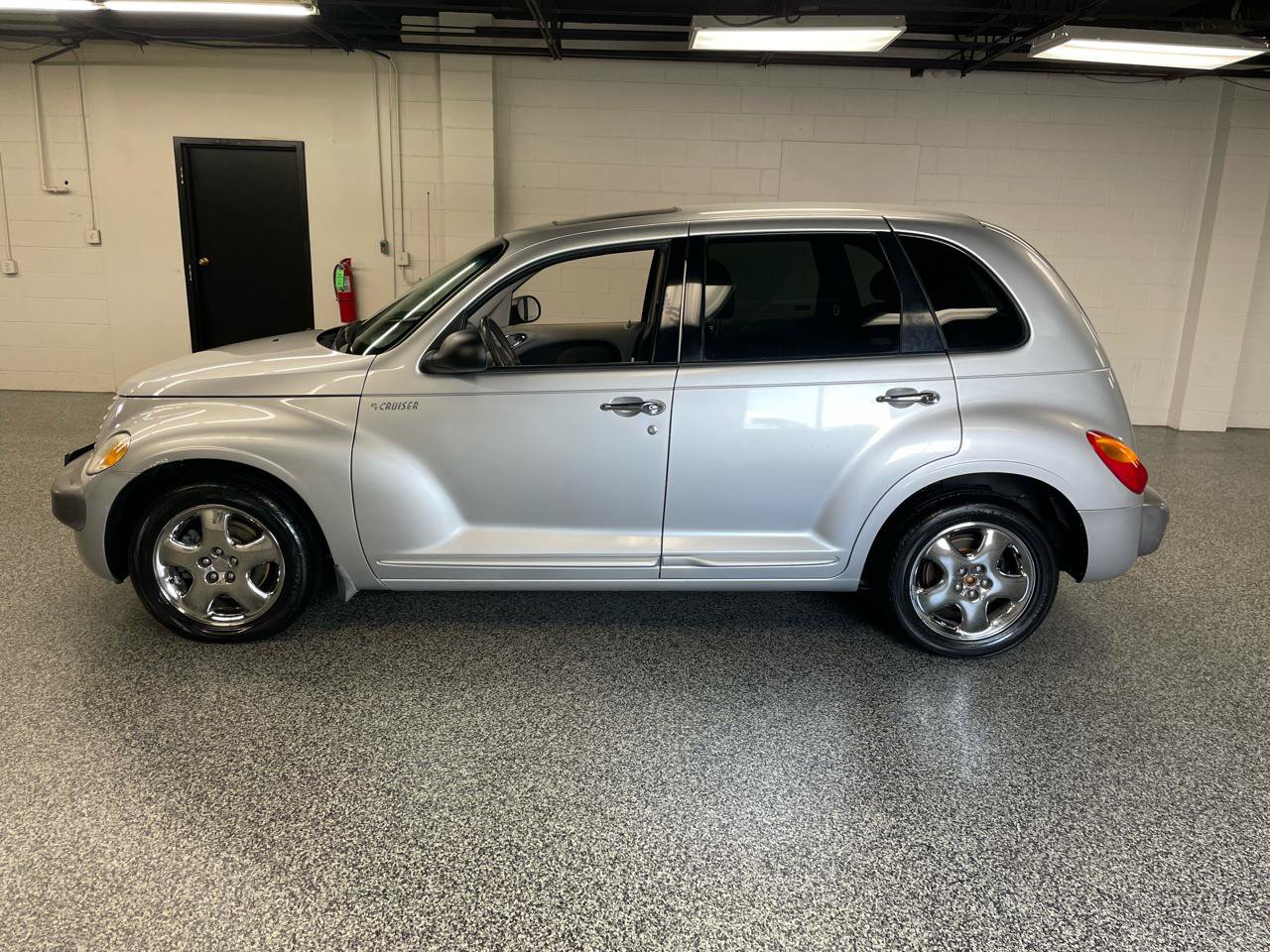 Used 2001 Chrysler PT Cruiser FWD image 7